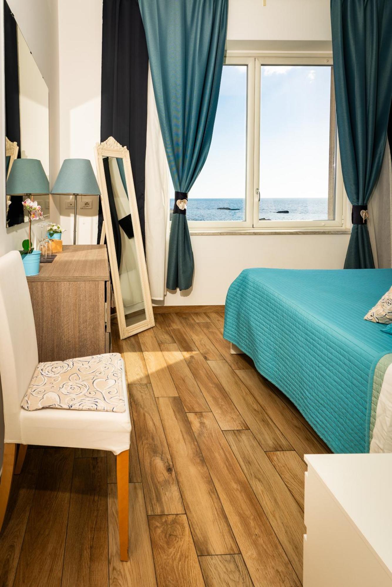 Marlove Sea View Siraküza Dış mekan fotoğraf