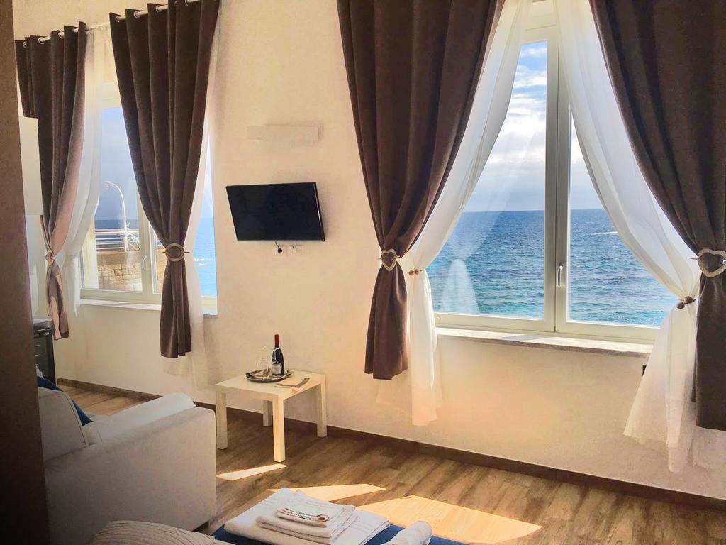 Marlove Sea View Siraküza Dış mekan fotoğraf