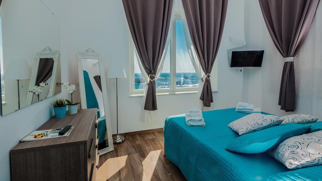 Marlove Sea View Siraküza Dış mekan fotoğraf